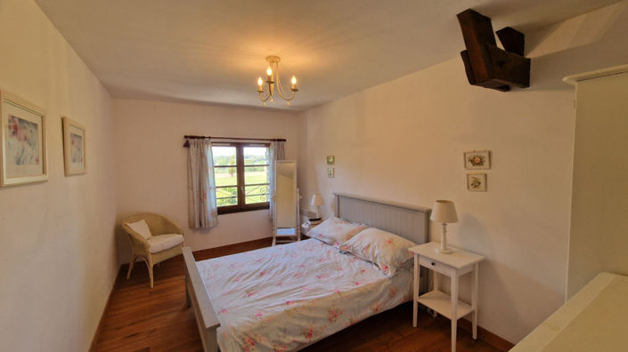 Image No.10-4 Bed Property for sale
