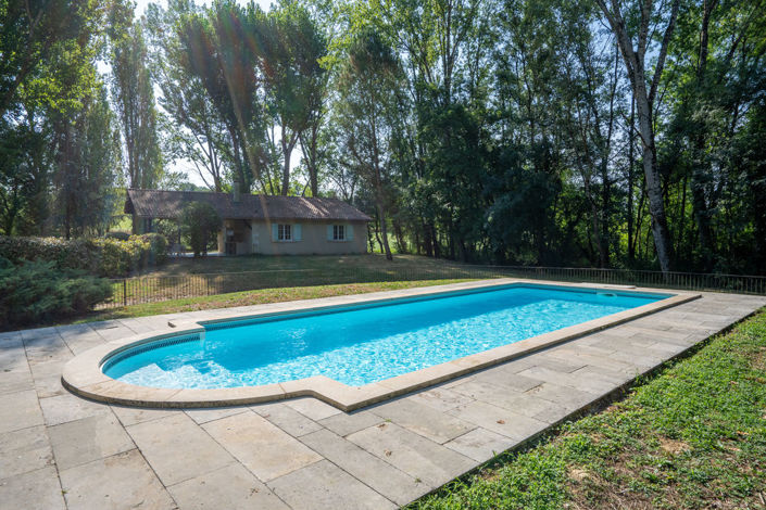 Image No.23-4 Bed Property for sale