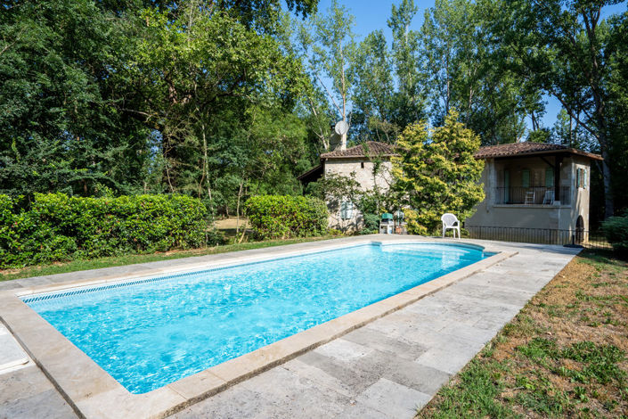 Image No.3-4 Bed Property for sale