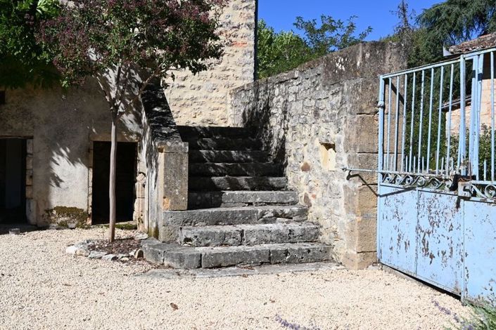 Image No.26-5 Bed Property for sale