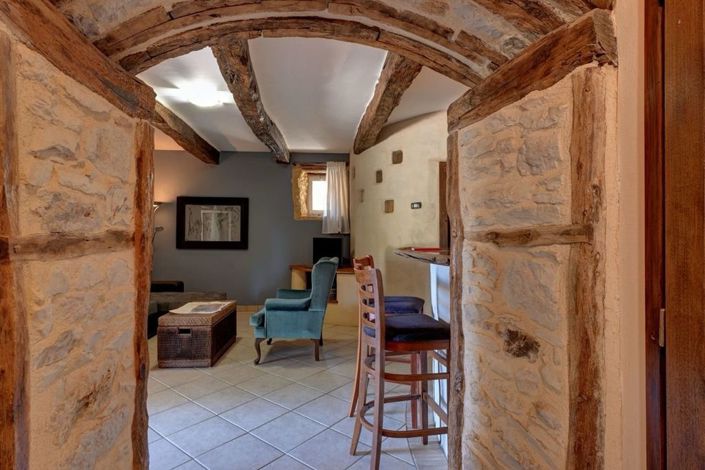 Image No.3-5 Bed Property for sale