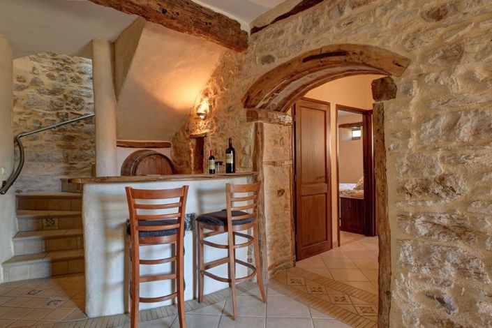 Image No.7-5 Bed Property for sale