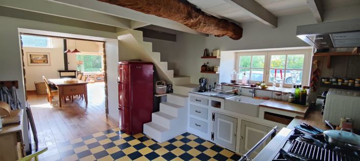 Image No.6-3 Bed Property for sale