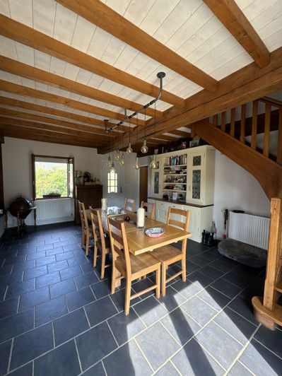 Image No.5-Propriété de 4 chambres à vendre