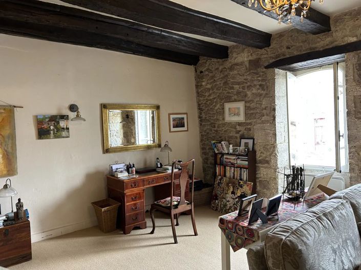 Image No.10-3 Bed Property for sale