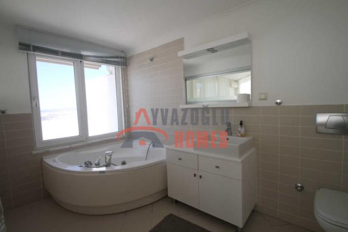 Image No.22-3 Bed Duplex for sale