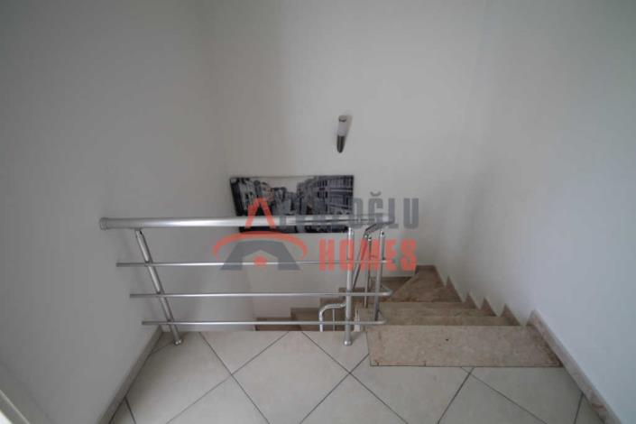 Image No.30-3 Bed Duplex for sale