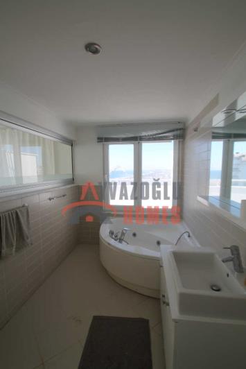 Image No.33-3 Bed Duplex for sale