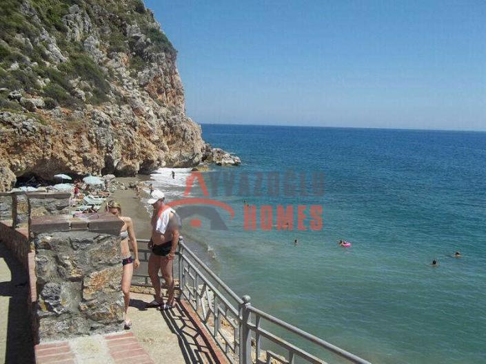 Image No.44-3 Bed Duplex for sale