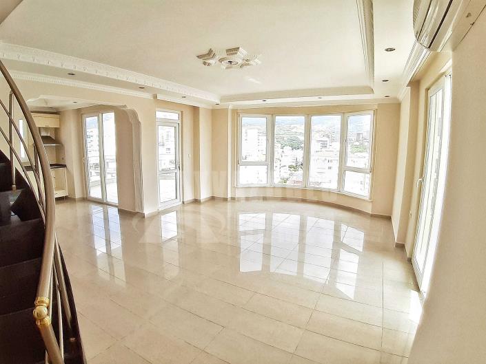 Image No.3-3 Bed Duplex for sale