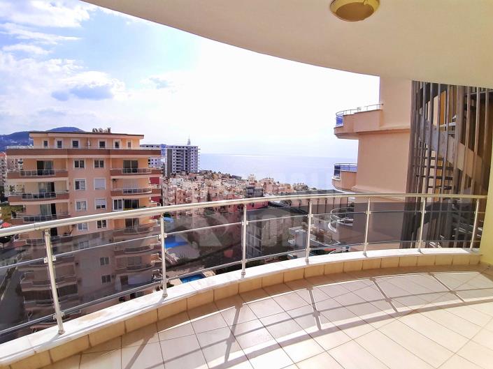 Image No.8-3 Bed Duplex for sale