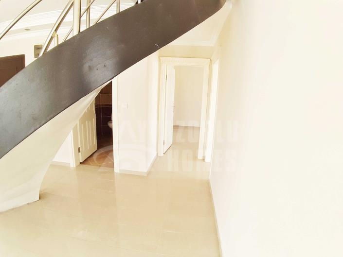 Image No.13-3 Bed Duplex for sale