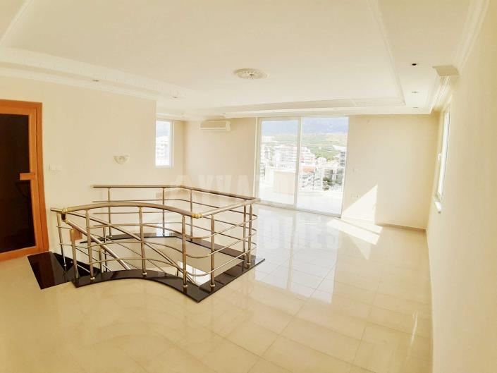 Image No.22-3 Bed Duplex for sale