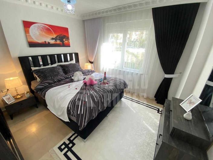 Image No.12-2 Bed Apartment for sale