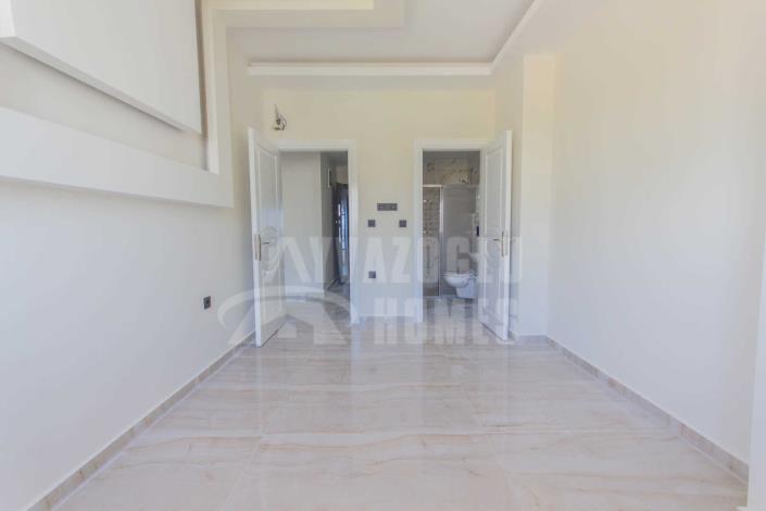 Image No.12-2 Bed Apartment for sale