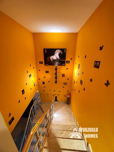 Image No.8-4 Bed Apartment for sale