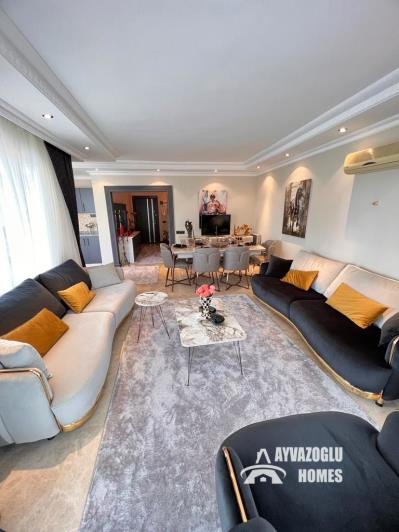 Image No.19-4 Bed Apartment for sale