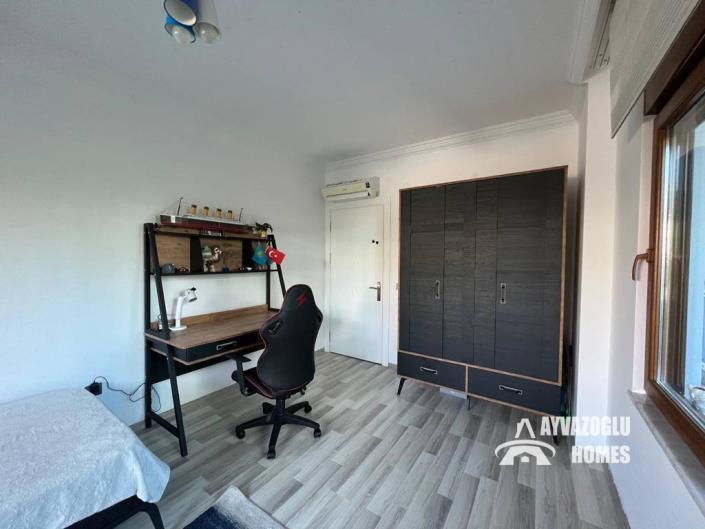 Image No.19-3 Bed Apartment for sale