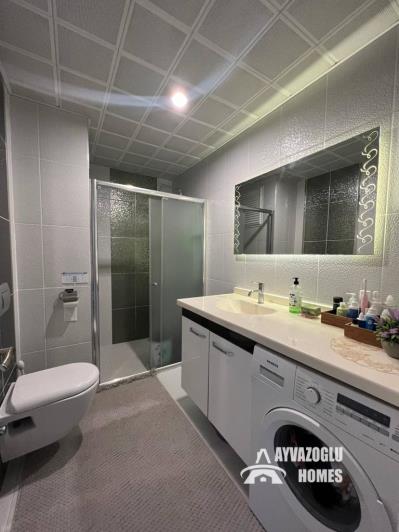 Image No.24-3 Bed Apartment for sale