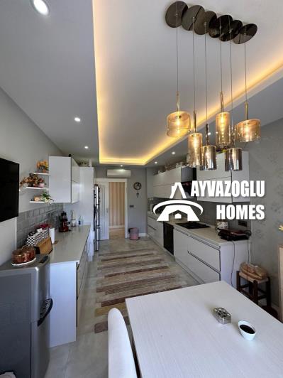 Image No.15-4 Bed Apartment for sale