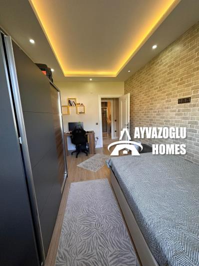 Image No.19-4 Bed Apartment for sale