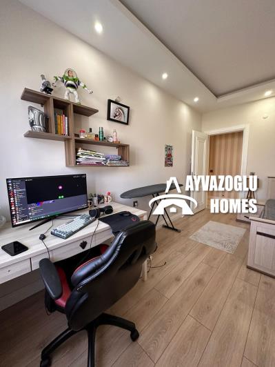 Image No.24-4 Bed Apartment for sale