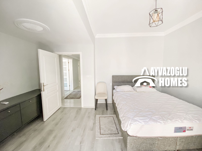 Image No.10-3 Bed Apartment for sale