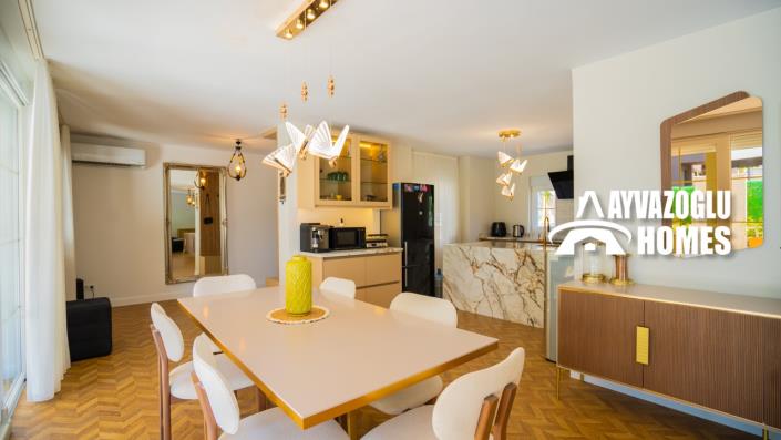 Image No.10-3 Bed Villa for sale