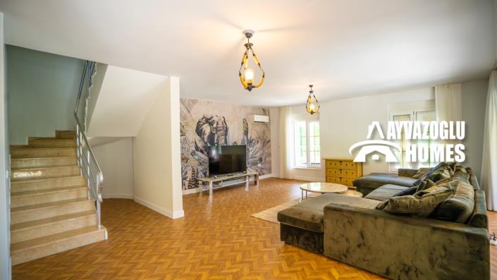 Image No.11-3 Bed Villa for sale