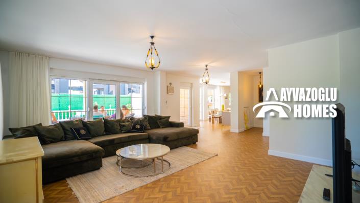 Image No.12-3 Bed Villa for sale