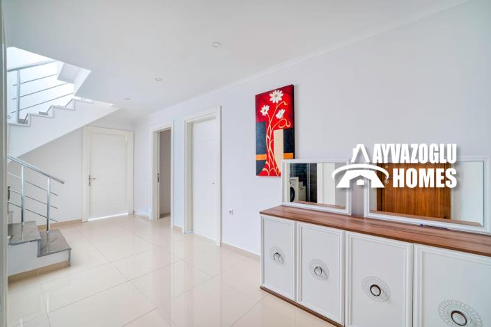 Image No.6-3 Bed Duplex for sale