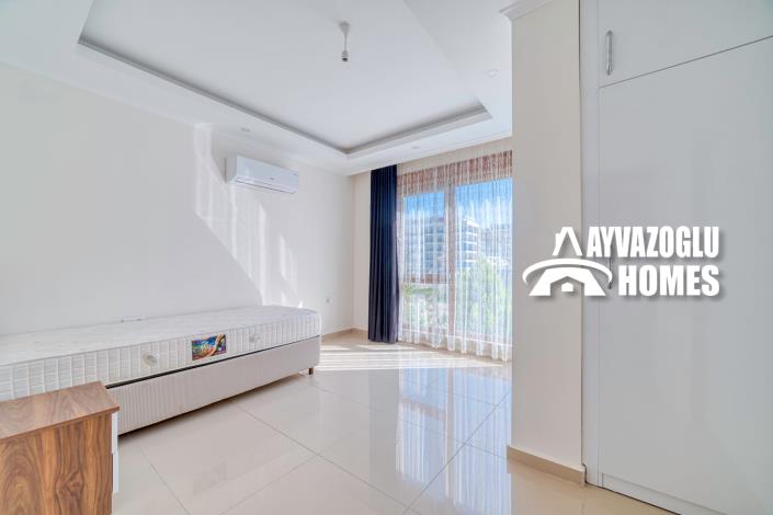 Image No.9-3 Bed Duplex for sale