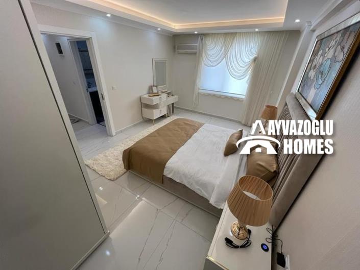 Image No.14-4 Bed Duplex for sale