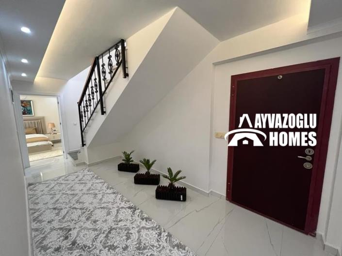 Image No.17-4 Bed Duplex for sale