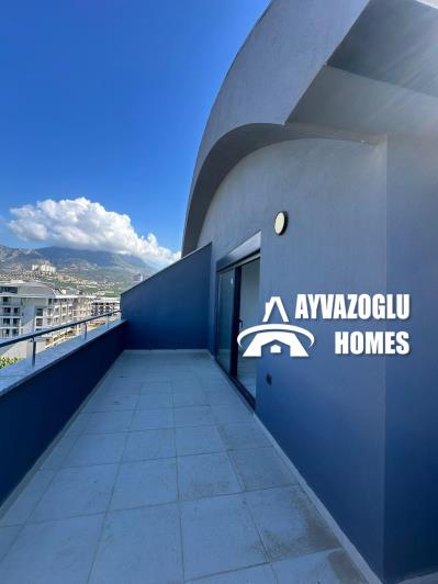 Image No.10-4 Bed Apartment for sale