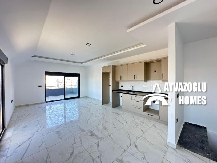 Image No.20-4 Bed Apartment for sale