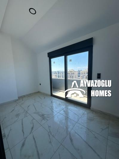 Image No.25-4 Bed Apartment for sale