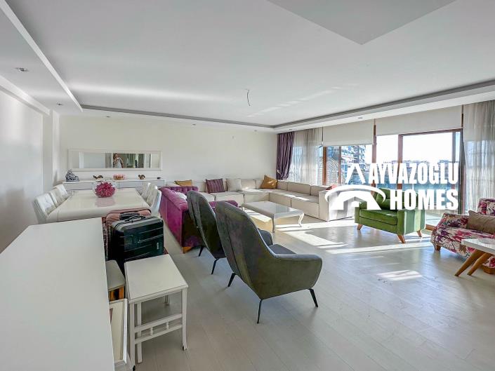 Image No.16-3 Bed Apartment for sale