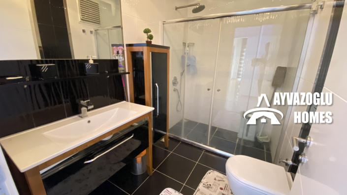 Image No.14-2 Bed Apartment for sale