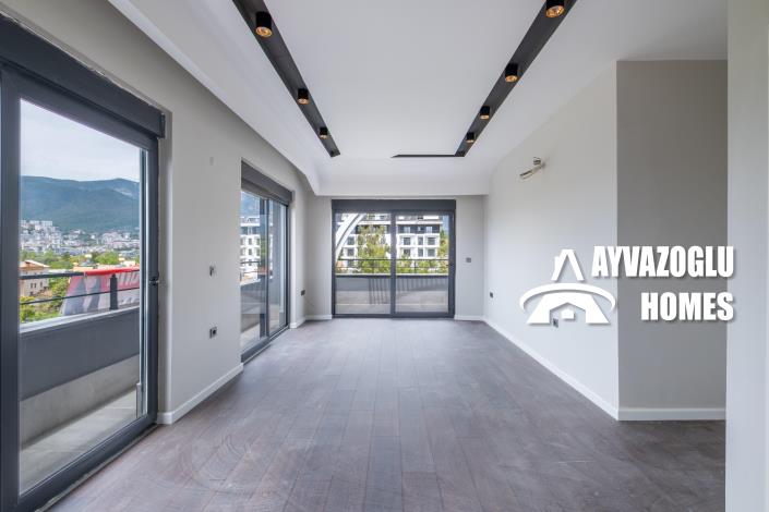 Image No.22-4 Bed Duplex for sale