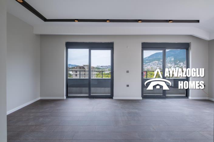 Image No.25-4 Bed Duplex for sale