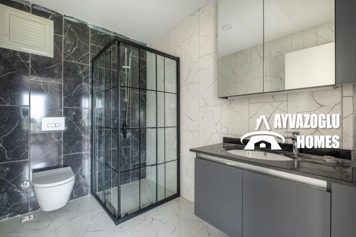 Image No.26-4 Bed Duplex for sale