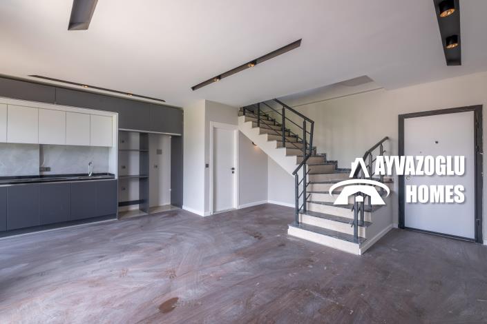 Image No.35-4 Bed Duplex for sale