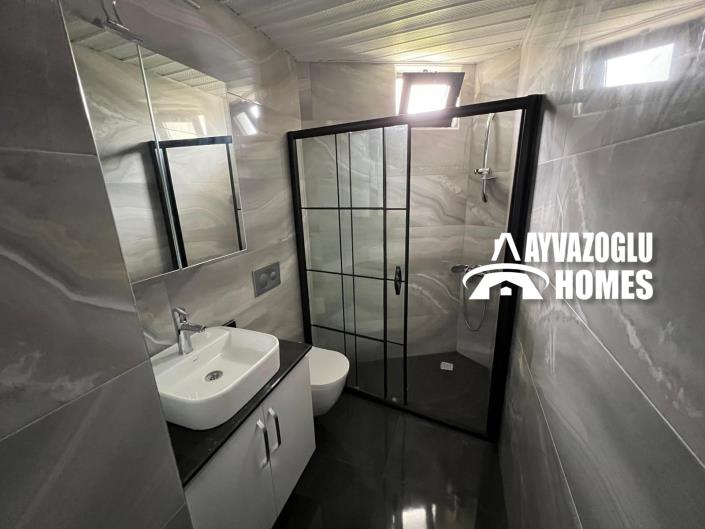 Image No.6-4 Bed Duplex for sale