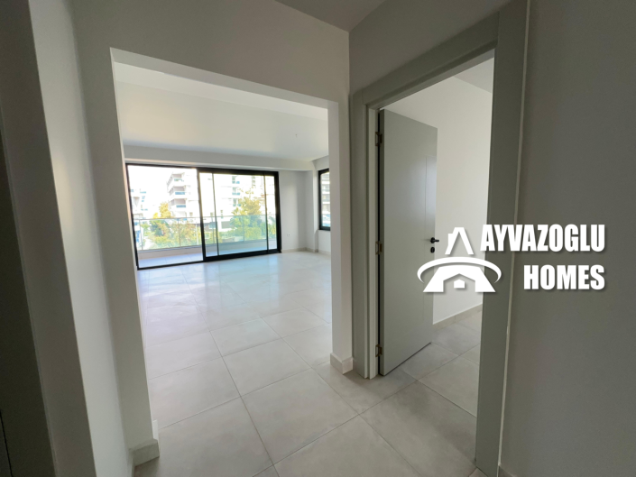 Image No.6-3 Bed Apartment for sale