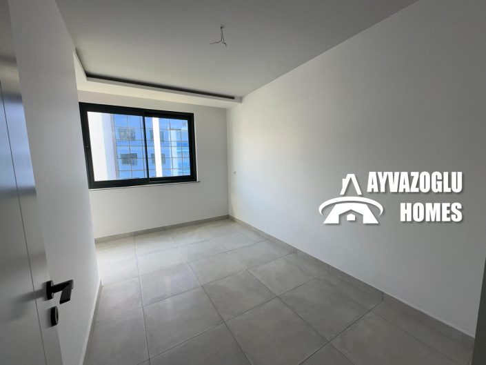 Image No.11-3 Bed Apartment for sale