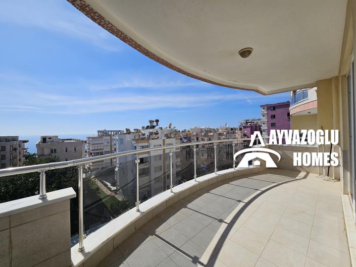 Image No.8-2 Bed Apartment for sale