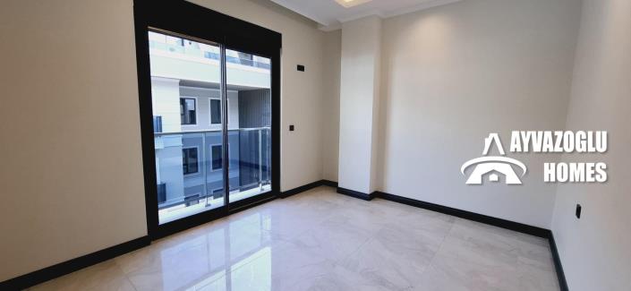 Image No.14-3 Bed Apartment for sale