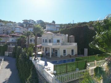 1 - Kargicak, Villa