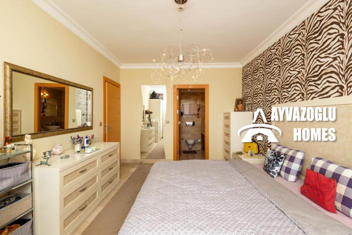 Image No.14-3 Bed Apartment for sale